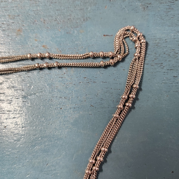 Gorgeou Guess mouse neclace - Picture 4 of 7